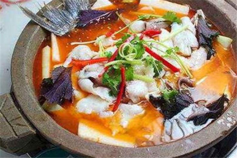 巴蜀石锅鱼火锅